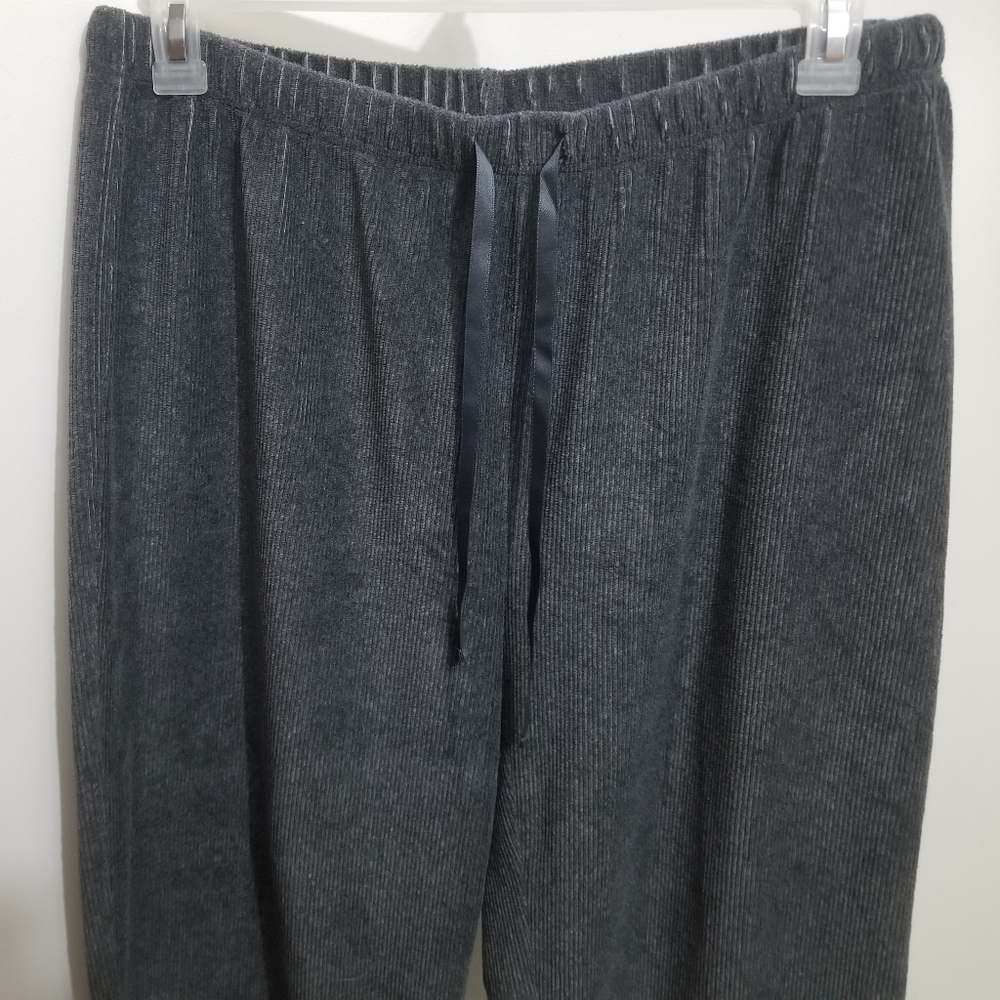Tall (43") women's gray corduroy high rise pants, VGUC